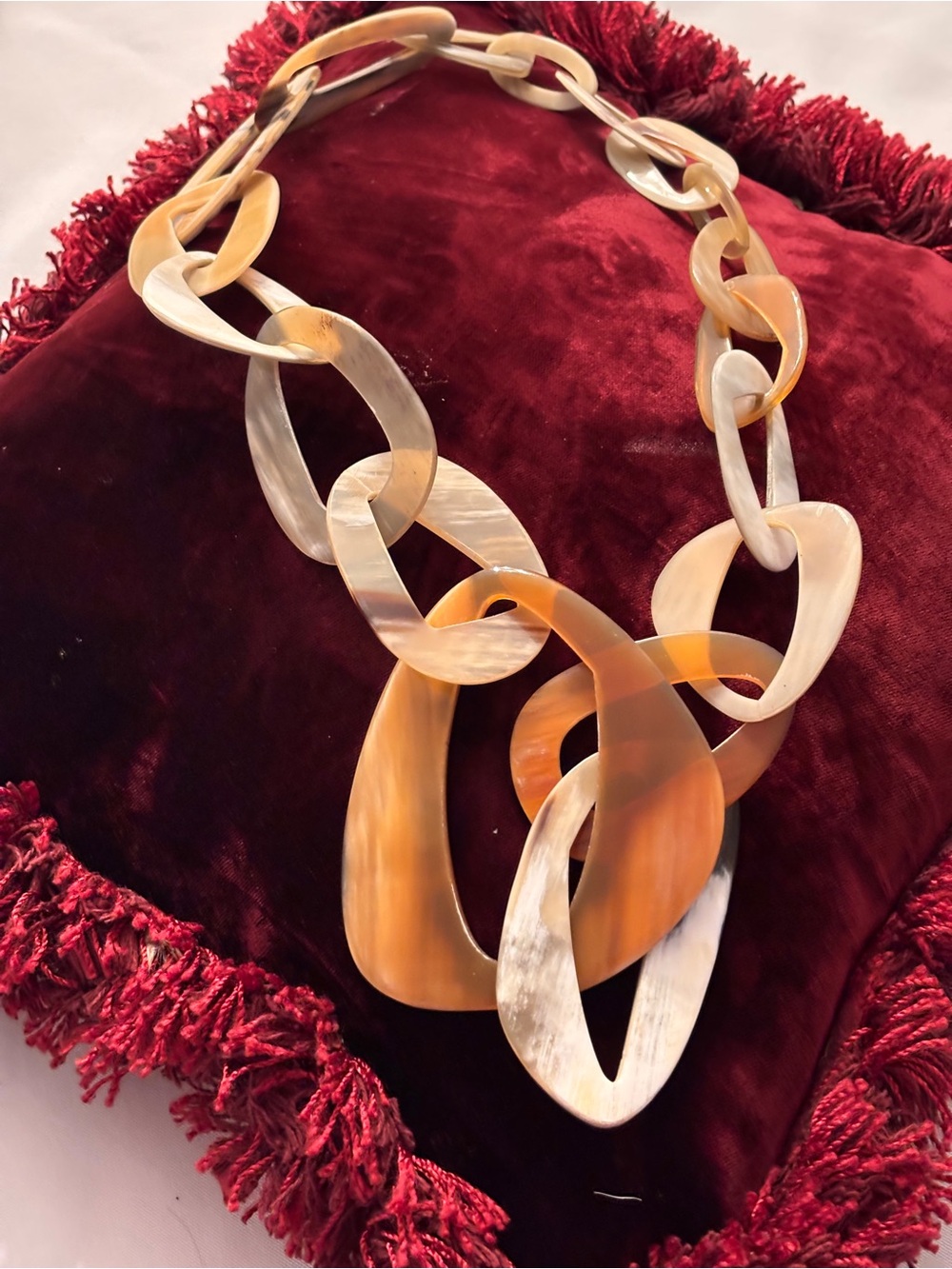 Effortless Chic Necklace Natural Horn